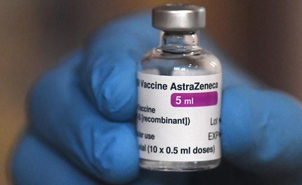 Kolejne opóźnienia w dostawach szczepionek do Polski. Chodzi o preparat AstraZeneki