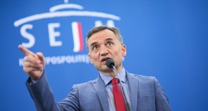 Kolejne opóźnienie w sprawie Zbigniewa Ziobry. Chodzi o ENA