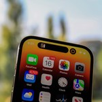 Kolejne problemy iPhone’ów 14 Pro. Telefony same się restartują?