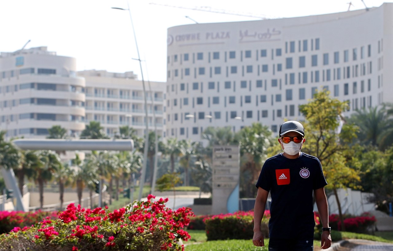 Kolejne przypadki koronawirusa po UAE Tour: Jesteśmy zamknięci wbrew woli