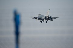 Kolejne samoloty F-16 wylądowały w Łasku