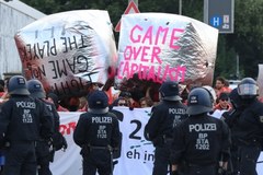 Kolejne starcia policji z antyglobalistami w Hamburgu