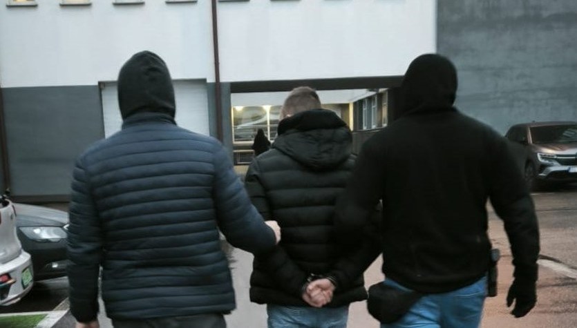 Kolejne uderzenie w pseudokibiców. Zatrzymanie na łódzkich Bałutach 