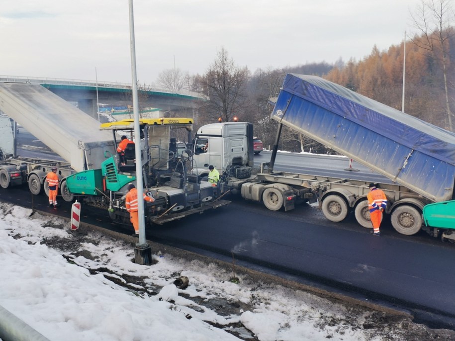 Kolejne utrudnienia na drodze krajowej nr 7, czyli zakopiance, związane z pracami przy budowie węzła Myślenice /GDDKiA Kraków /