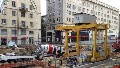 Kolejni mieszkańcy mogą wrócić do domów po katastrofie na budowie metra