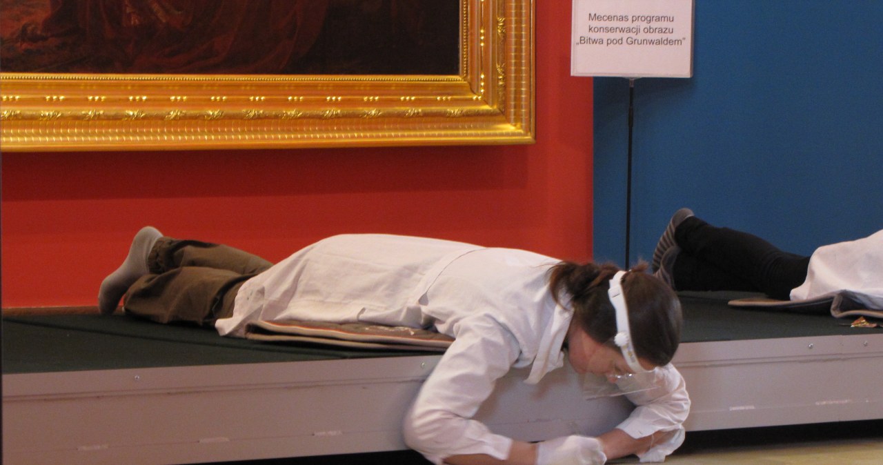 Kolejny etap prac konserwatorskich przy  "Bitwie pod Grunwaldem"