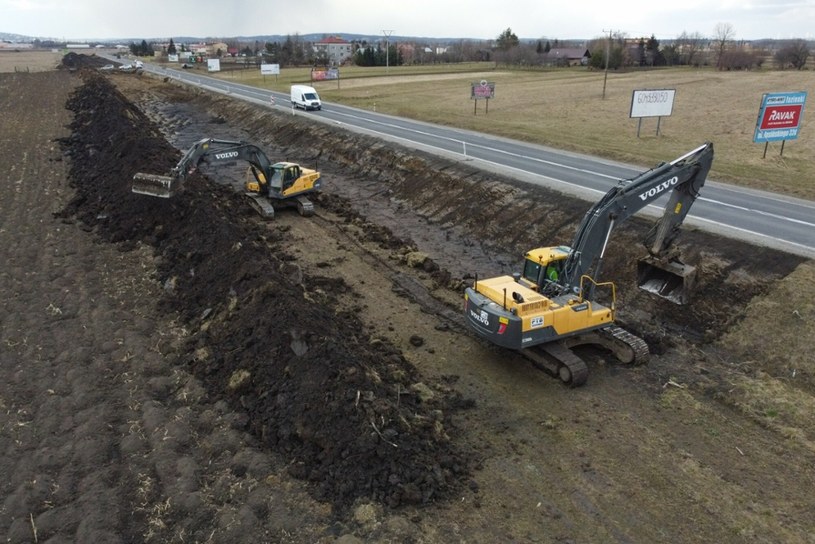 Kolejny odcinek drogi krajowej stanie się drogą ekspresową (fot. ilustracyjne) /Łukasz Solski /East News