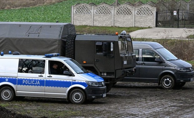 Kolejny podejrzany obiekt spadł na Mazurach, służby na miejscu