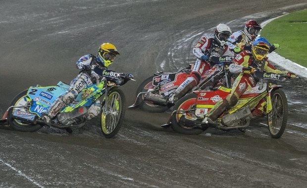 Kolejny zatrzymany ws. próby ustawienia meczu żużlowego. Mężczyzna usłyszał zarzut