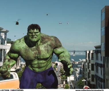 Kolejnym filmem Bany, w którym musiał przejść gruntowną metamorfozę, był "Hulk" Anga Lee.

"W 'Chopperze' Eric zagrał kogoś na podobieństwo ludzkiego wcielenia potwora, postać monstrualną, ale jednocześnie niezwykle ludzką. Za sprawą samego wzroku potrafił komunikować pewnego rodzaju nadludzką furię i inteligencję zarazem. Od razu pomyślałem, że wspaniale byłoby zobaczyć go w roli Bruce’a Bannera, szczególnie w momentach kiedy musi okiełznać swoją energię i panować nad nią do momentu, kiedy nie może już znieść więcej” - tłumaczył reżyser "Hulka".

Ponieważ w założeniu twórców filmu Hulk miał być ostatecznie tworem wygenerowanym komputerowo, aktor nie musiał poddawać się rygorom nakazującym mu transformację w wielkiego, zielonego potwora; jednak podstawą do obróbki komputerowej była jego kreacja aktorska, która utorowała drogę Hulkowi w ujęciu CGI.