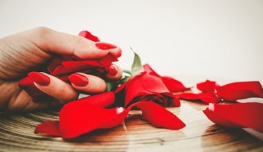 Колись популярний манікюр повертається в салони. В улюбленого мигдалю є конкуренція