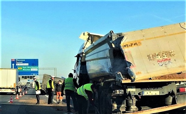 Kolizja na autostradowej obwodnicy Wrocławia [ZDJĘCIA]