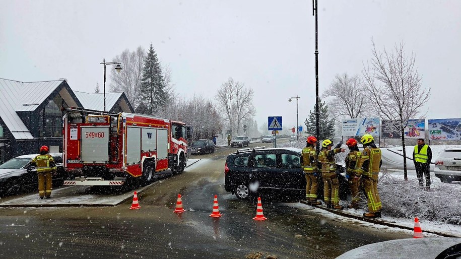 Kolizja w Bukowinie Tatrzańskiej /KP PSP Zakopane /