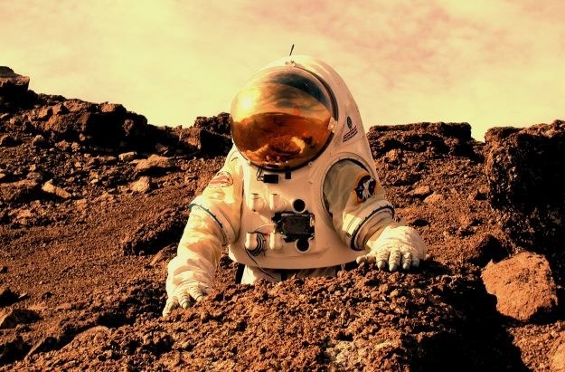 Kolonizatorzy na Marsie mają eksploatować źródła tamtejszej wody. /materiały prasowe