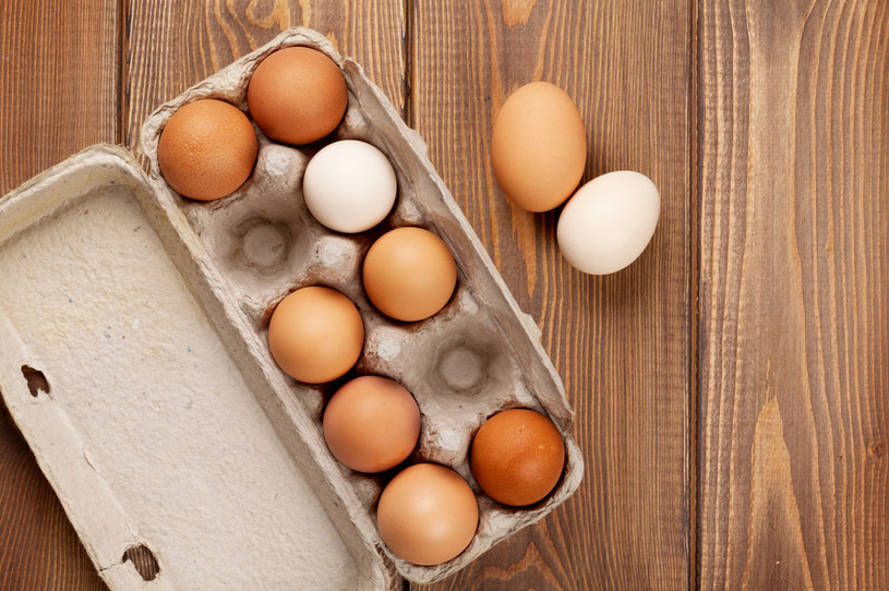 Kolor jaj nie wpływa na ich smak i wartości odżywcze /123RF/PICSEL