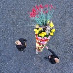 Kolorowa, wysoka na ponad 5 metrów. Wielkanocna palma zdobi już rynek w Koźminku