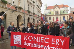 Kolorowe marsze w kilkunastu polskich miastach. Rusza XVI edycja Szlachetnej Paczki
