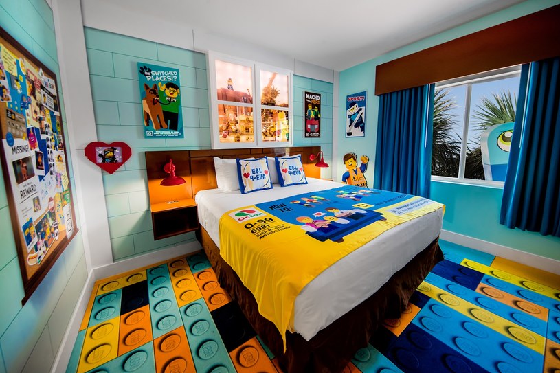 Kolorowe pokoje tematyczne LEGO MOVIE są bajkowym uzupełnieniem doświadczeń z filmowego świata LEGO /materiały prasowe