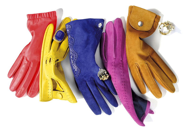 Kolorowe rękawiczki to hit tej zimy /Twój Styl