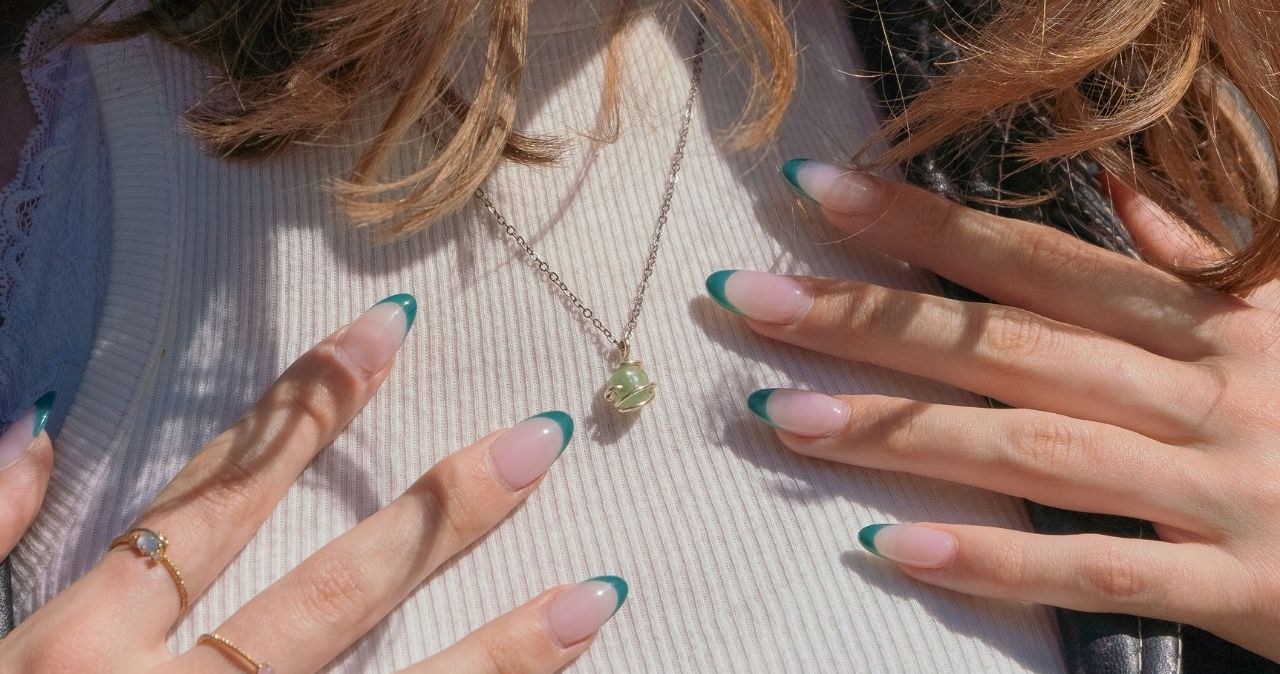 Kolorowy french manicure /Godz1 /unsplash.com