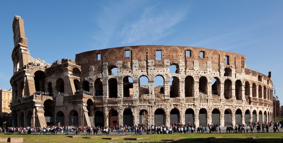 Koloseum i okolic będą strzegły dodatkowe patrole /Graham Moore / Alamy Stock Photo /PAP