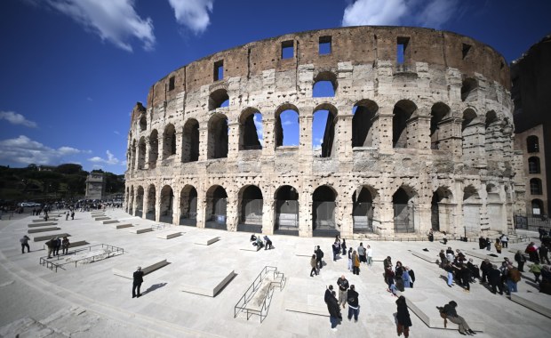 Koloseum w nowej odsłonie. "Odzyskuje swoją naturę" 