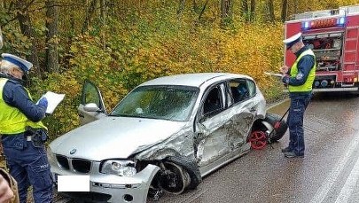 Kolumbijczyk stracił panowanie nad bmw. Poważny wypadek na Kaszubach