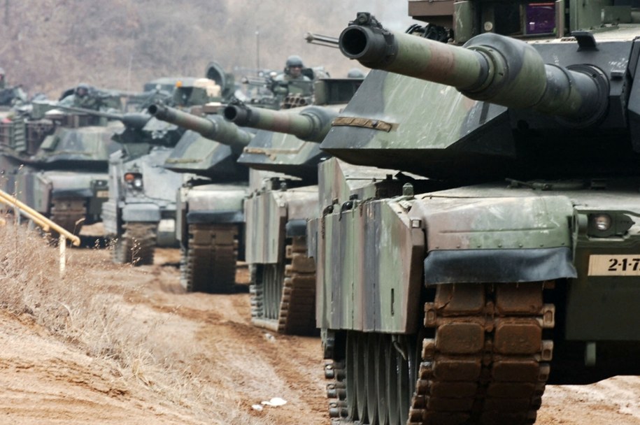 Kolumna amerykańskich M1A1 Abrams /Abaca/ABACA    /East News