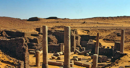 Kolumny odkryte w Sudanie /Wikipedia /materiał zewnętrzny