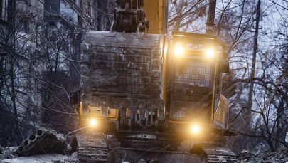 Kolumny rosyjskiego sprzętu wojskowego w Mariupolu