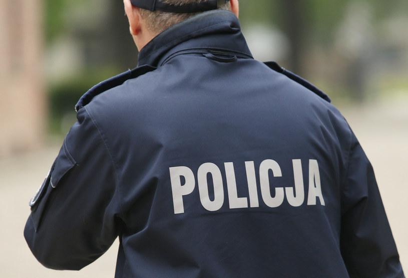 Komenda Główna Policji obniża wymogi sprawnościowe dla funkcjonariuszy /Damian Klamka /East News