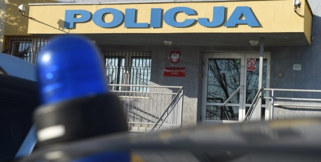 Komenda policji w Kutnie /PAP/Grzegorz Michałowski /PAP