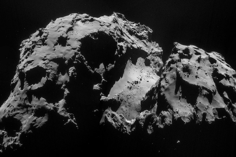 Kometa 67P uchwycona przez sondę Rosetta /materiały prasowe