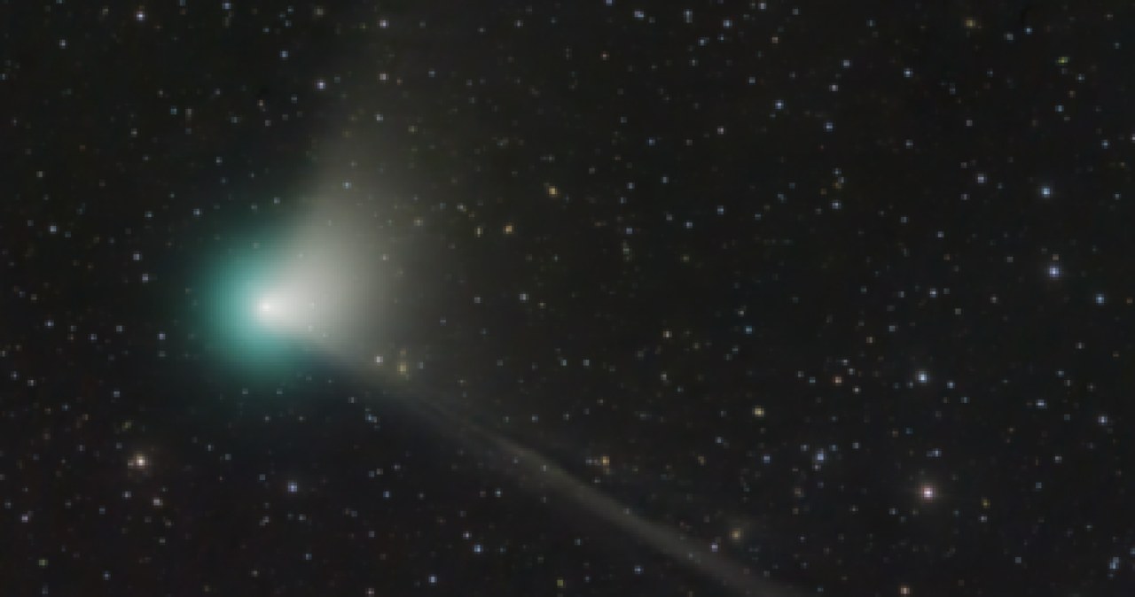 Kometa C/2022 E3 powinna być widoczna gołym okiem na niebie już w połowie stycznia. /Twitter