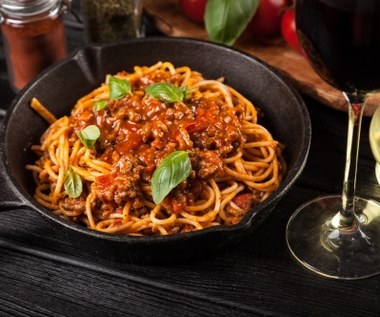 Komfortowe jedzenie letnich dni – wyborne spaghetti z mięsem mielonym