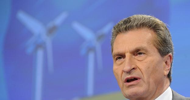 Komisarz UE ds. energetyki Guenther Oettinger /AFP