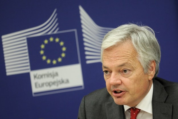 Komisarz Unii Europejskiej ds. Sprawiedliwości Didier Reynders podczas konferencji prasowej, podsumowującej wizytę w Polsce, w Przedstawicielstwie Komisji Europejskiej w Warszawie. / 	Paweł Supernak   /PAP