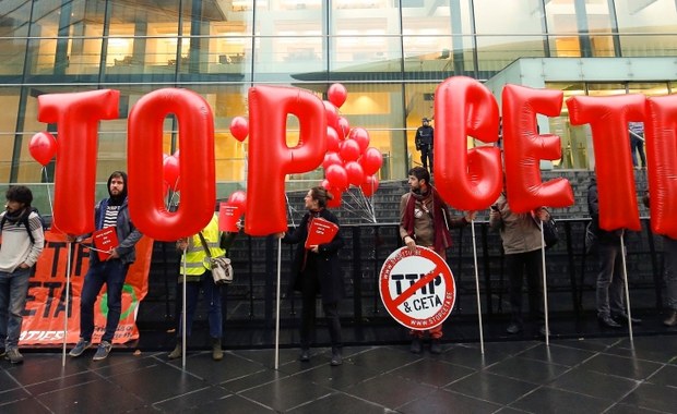 Komisja Europejska przyznaje się do błędu w tłumaczeniu umowy CETA