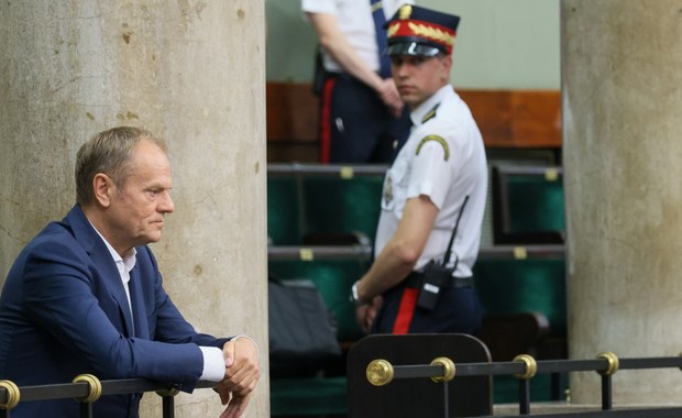 Komisja ma zbadać rosyjskie wpływy. Tusk: Tchórze w Sejmie. Będą żałowali