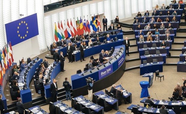 Komisja w Brukseli debatowała ws. afery wizowej