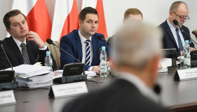 Komisja weryfikacyjna ds. reprywatyzacji /Jacek Turczyk /PAP