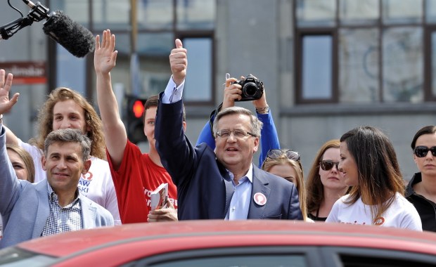 "Komorowski jest nieprzewidywalny. Strach pomyśleć, co się stanie na kolejnym spacerze"