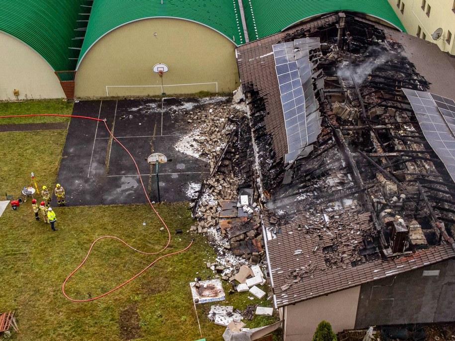 Kompleks hotelowo-rekreacyjny w Chrząstowicach pod Opolem, w którym doszło do pożaru /Aleksander Koźmiński /PAP