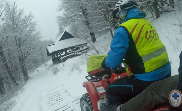 Kompletnie pijani turyści w stanie hipotermii. Akcja ratunkowa w Bieszczadach