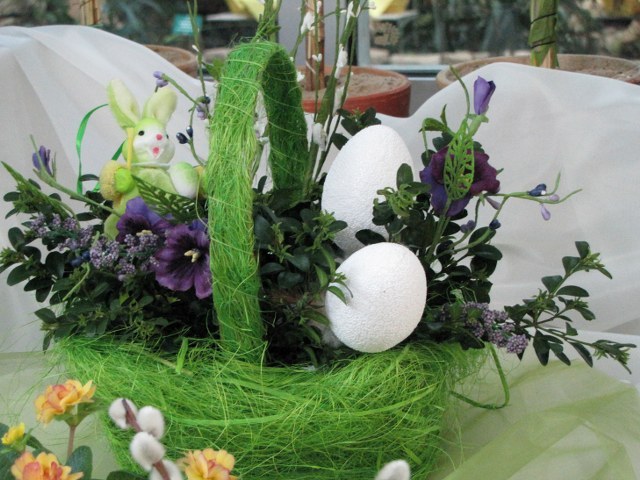 Kompozycja kwiatowa /Agnieszka Wyderka /RMF FM