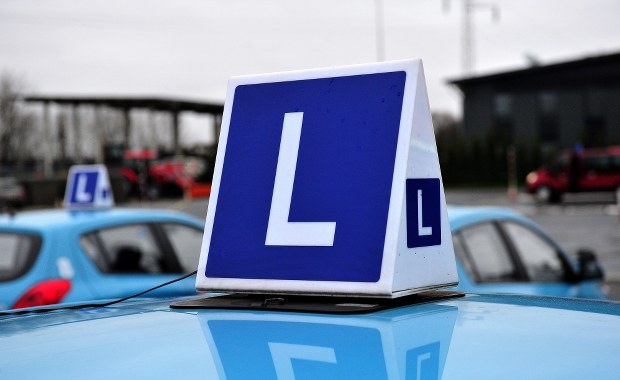 "Kompromitacja". Pytania z błędami na egzaminie na prawo jazdy