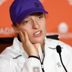 Bartosz Ignacik Kompromitująca wpadka podczas meczu Igi Świątek. Wszyscy usłyszeli o "różowych landrynach"