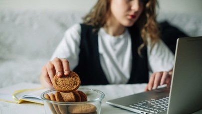 Kompulsywne objadanie się. Oto pierwsze sygnały, że tracisz kontrolę nad jedzeniem