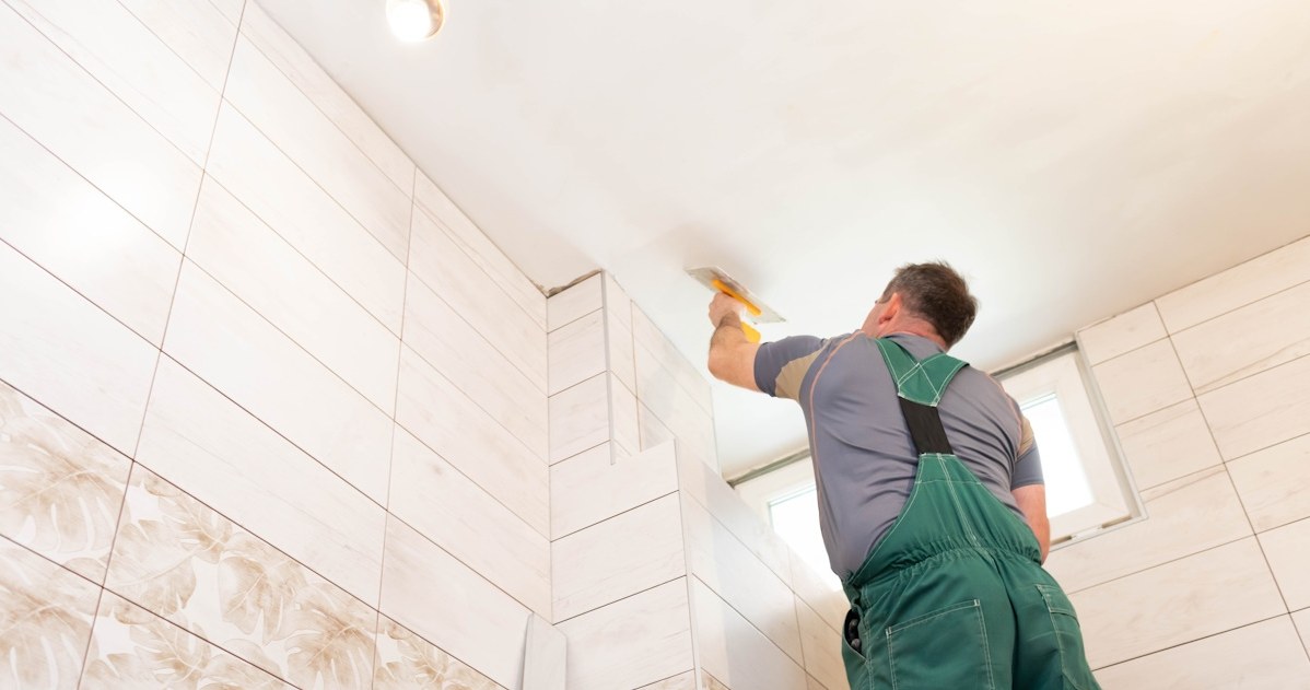 Komu przysługuje dofinansowanie do remontu łazienki? /123RF/PICSEL