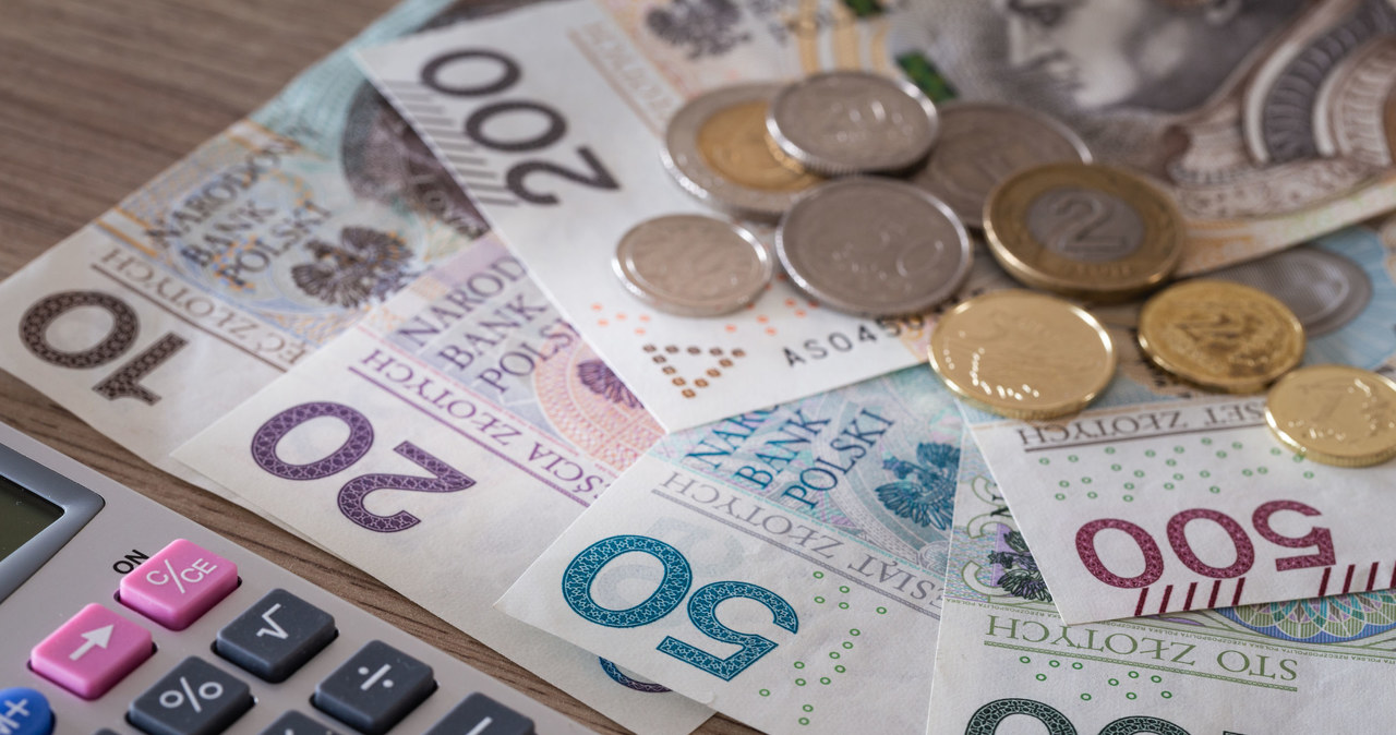 Komu przysługuje rekompensata za pracę o szczególnym charakterze? /123RF/PICSEL